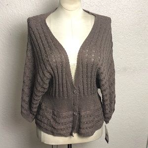 New Women’s Red Sweater / Cardigan Size Xl